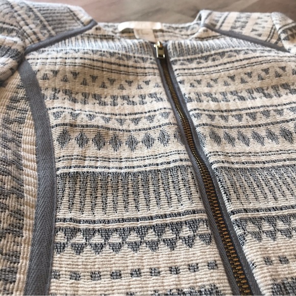 H&M Full Zip Modern Boho Embroidered Blazer w Shoulder Pads Sz 32 - Picture 4 of 11